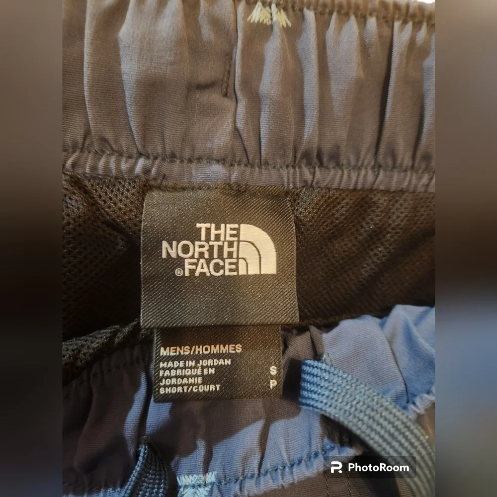 North Face men's swim trunks size S